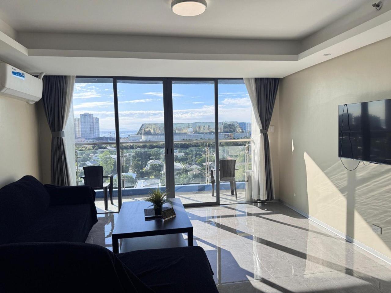 L Condotel Paranaque City